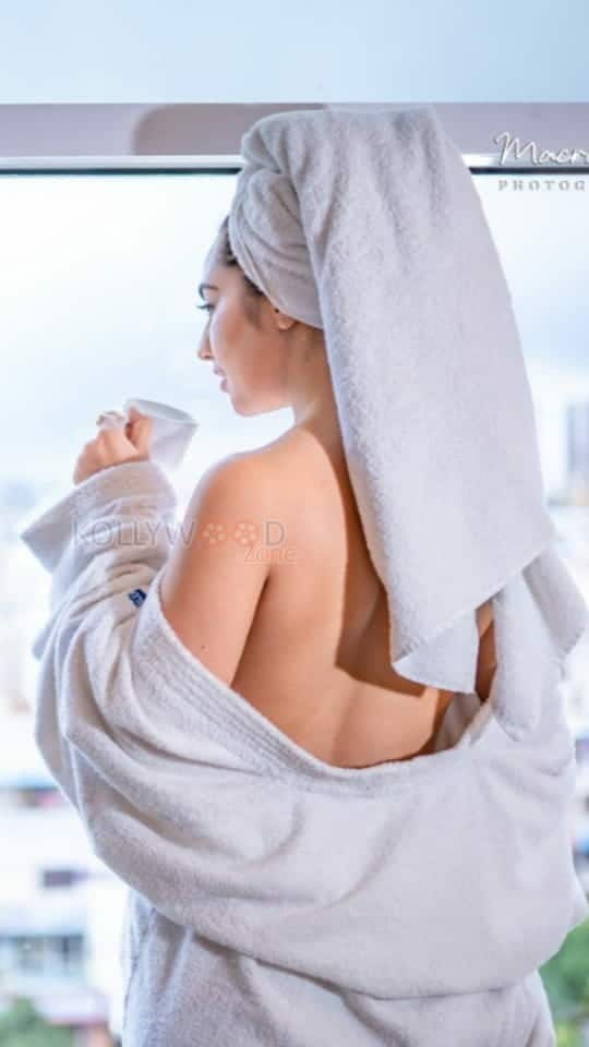 Heroine Harshita Panwar Bath Towel Photos 07