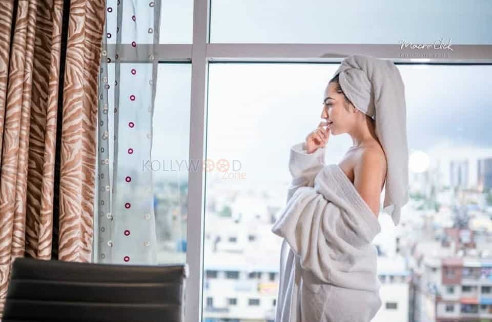 Heroine Harshita Panwar Bath Towel Photos 08