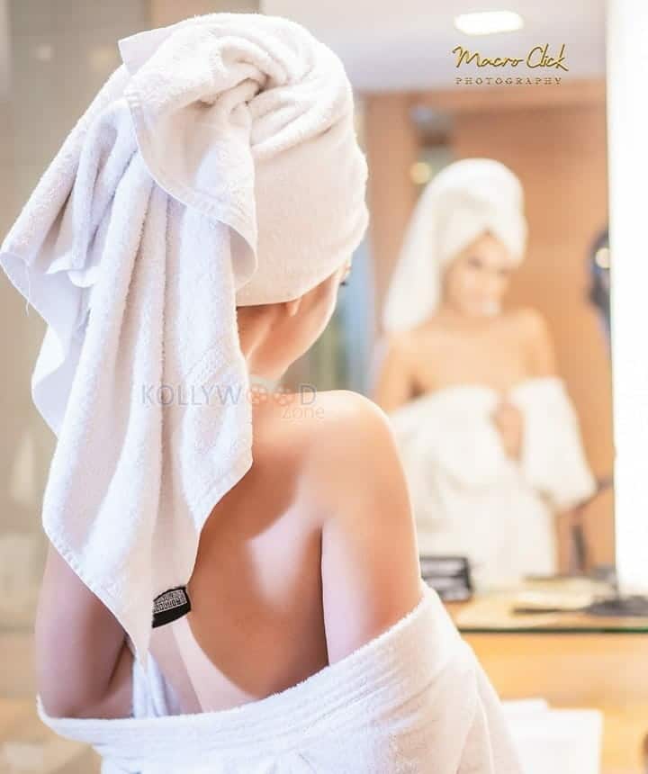 Heroine Harshita Panwar Bath Towel Photos 11