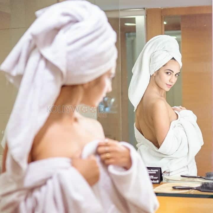 Heroine Harshita Panwar Bath Towel Photos 18