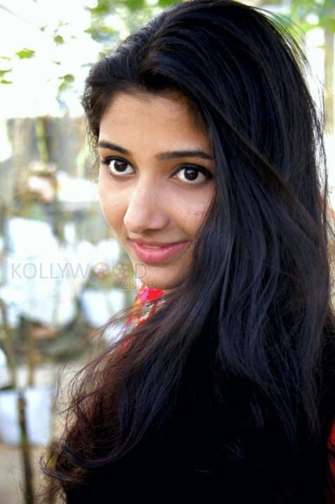 Pattathari Movie Heroine Aditi Photos 03
