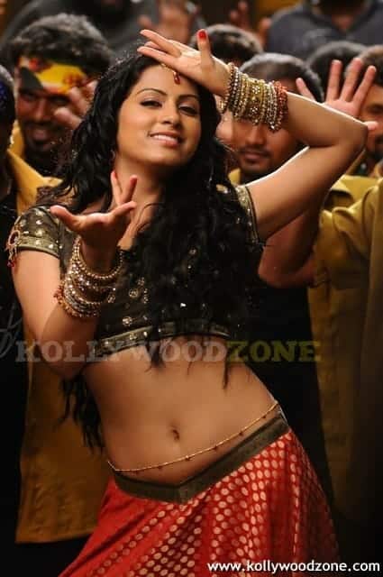 Sexy Actress Rachna Maurya In Drohi Movie Pics 01