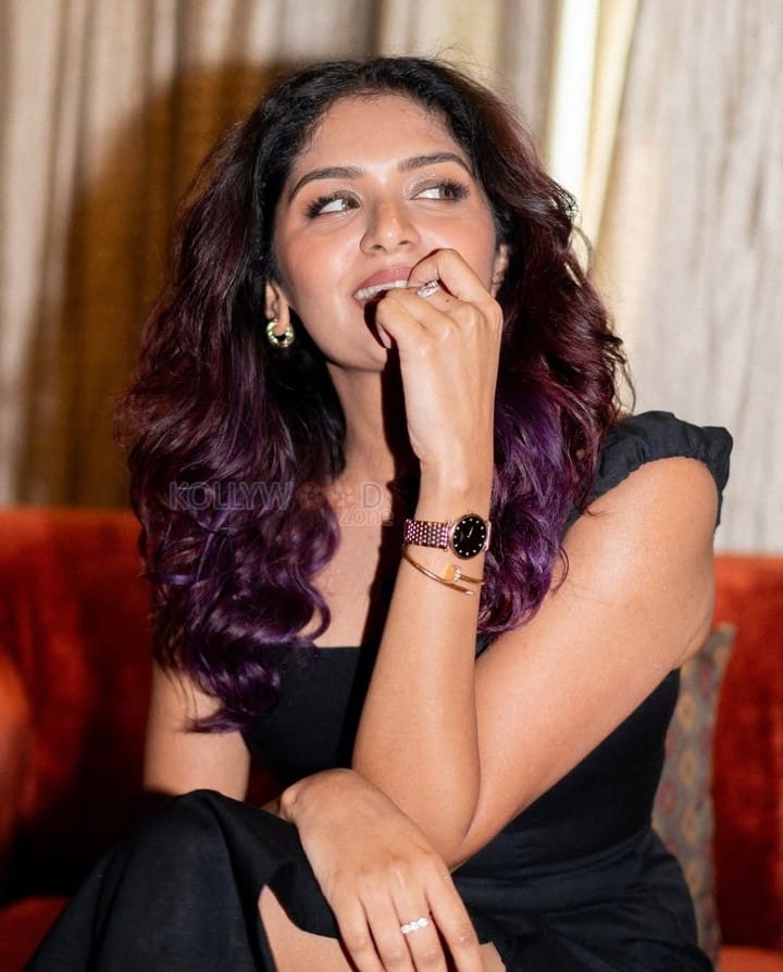 Sexy Aditi Shankar in a Black Modern Midi Dress Photos 04