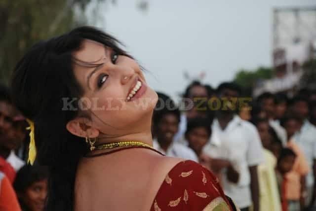 Sona Hot Pictures 73