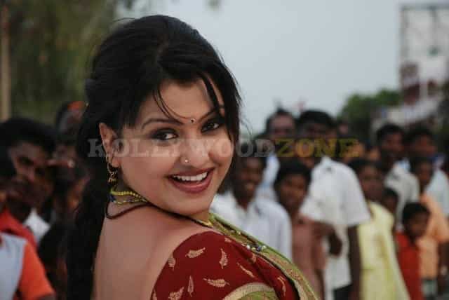 Sona Hot Pictures 74