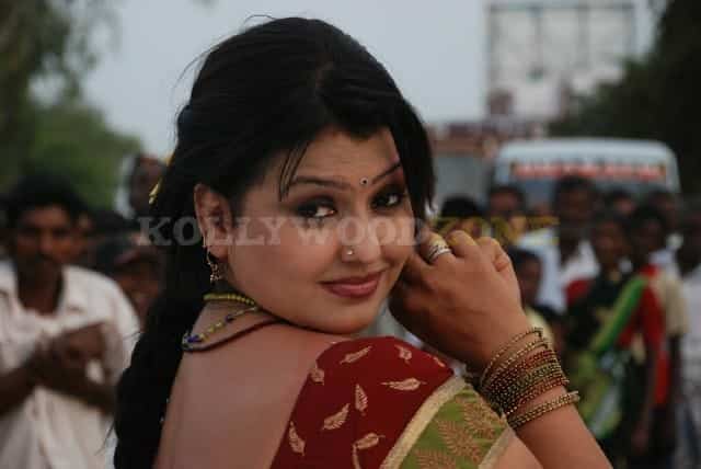 Sona Hot Pictures 84
