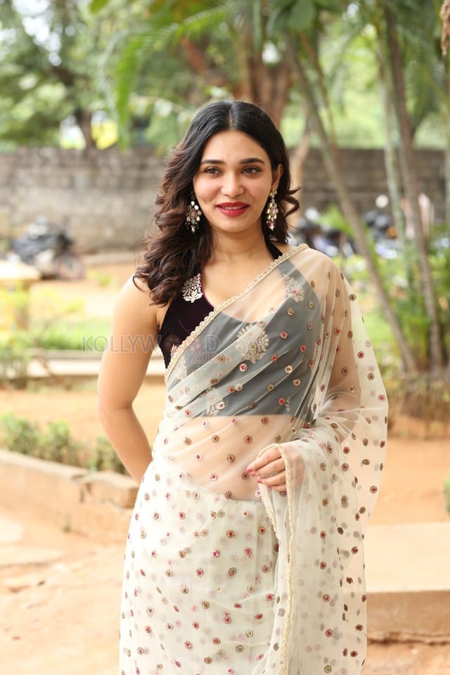 Actress Jenifer Emmanuel at Paramapada Sopanam Movie Press Meet Pictures 09