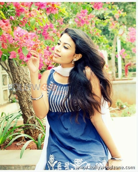 Actress Kavya Shetty Sexy Pictures 05