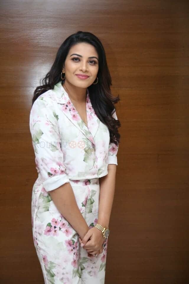 Actress Kavya Shetty at Gurthunda Seethakalam Movie Press Meet Photos 01