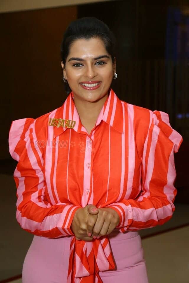 Heroine Kavya Kalyanram at Ustaad Teaser Launch Pictures 03