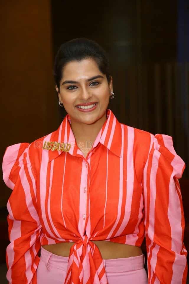 Heroine Kavya Kalyanram at Ustaad Teaser Launch Pictures 16