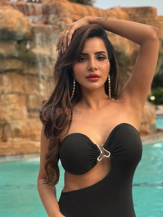 Ashu Reddy