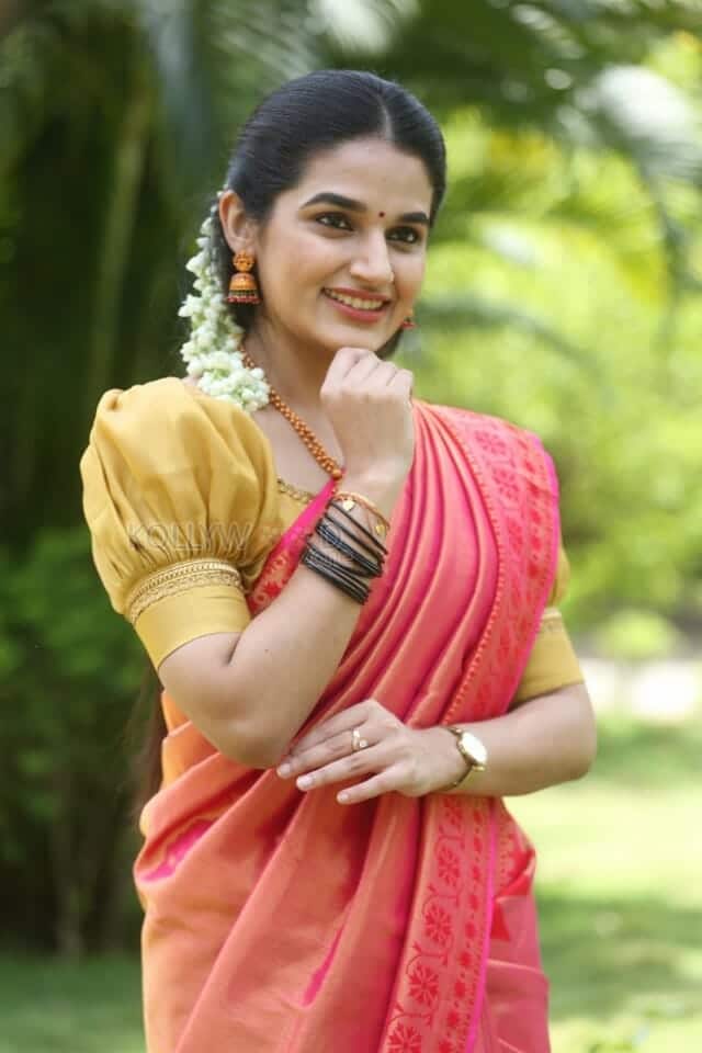 Actress Aparna Janardanan at Love You Ram Pressmeet Pictures 04
