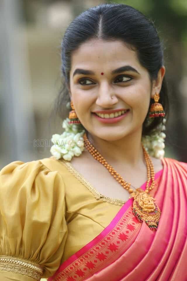 Actress Aparna Janardanan at Love You Ram Pressmeet Pictures 10