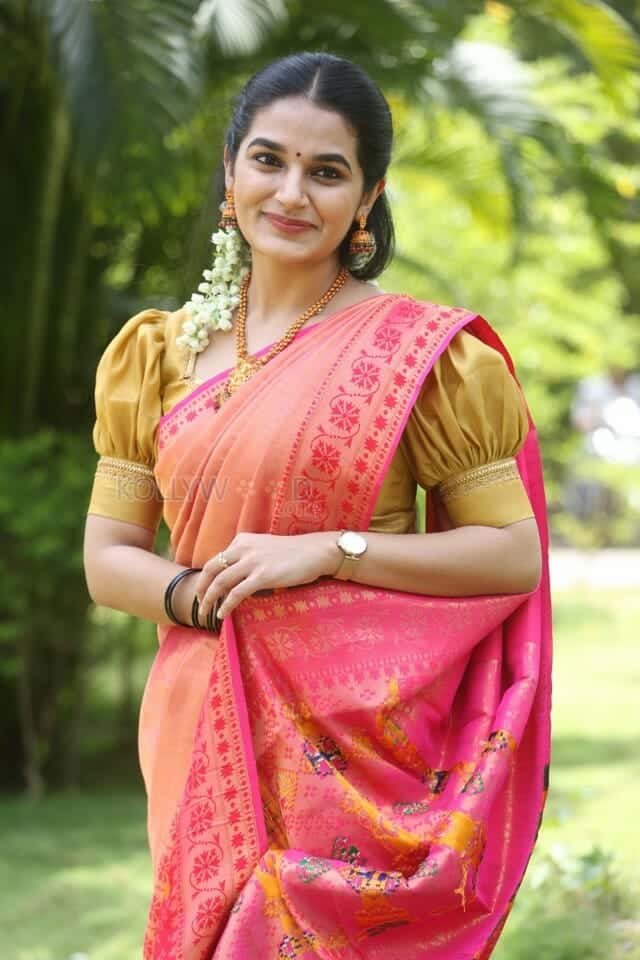 Actress Aparna Janardanan at Love You Ram Pressmeet Pictures 36