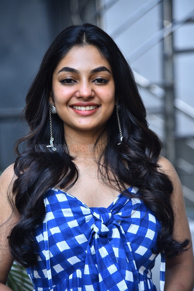 Actress Ivana at Single Movie Success Meet Pictures 06