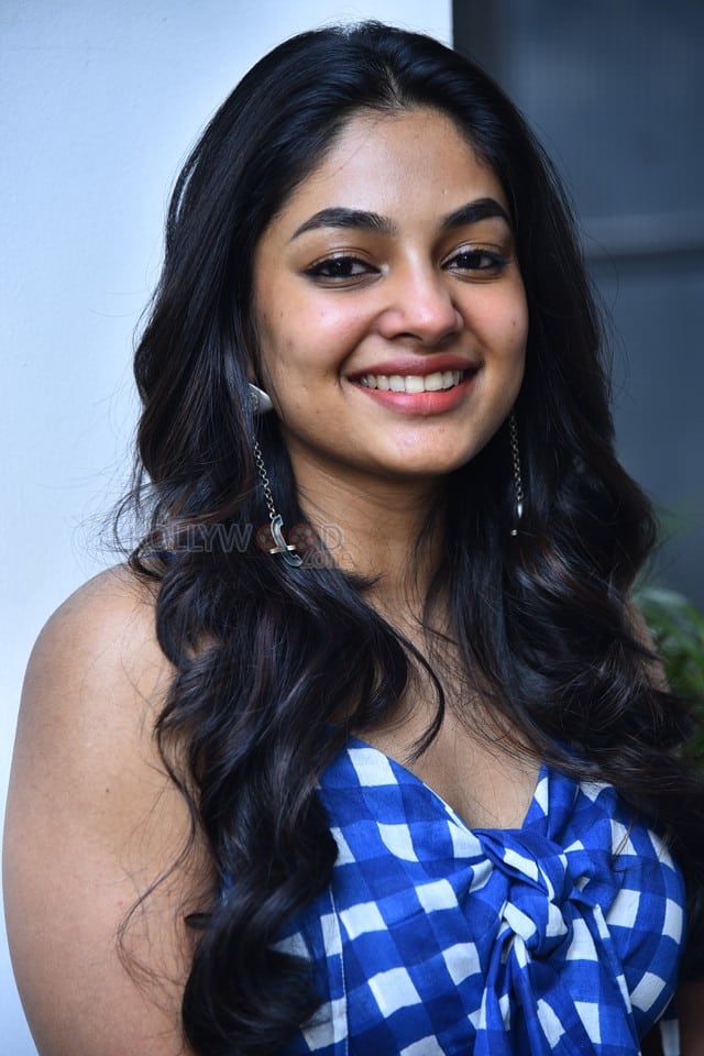 Actress Ivana at Single Movie Success Meet Pictures 17