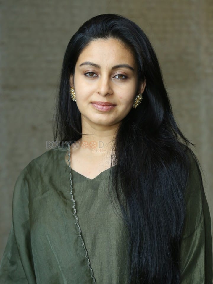 Actress Abhinaya at Mansion 24 Press Meet Pictures 10