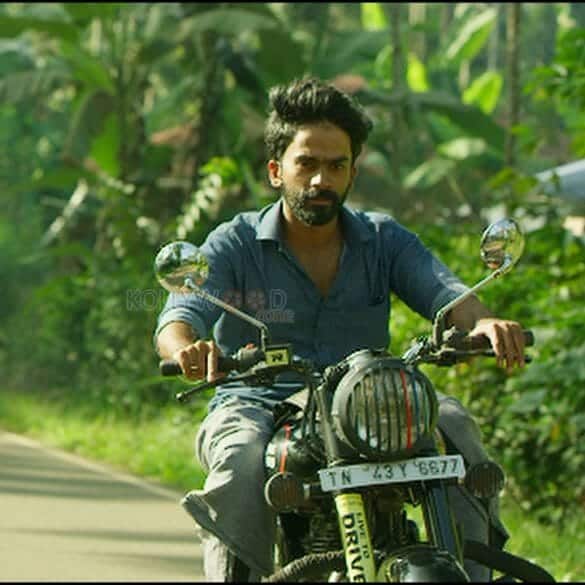 Parundhaaguthu Oor Kuruvi Movie Review