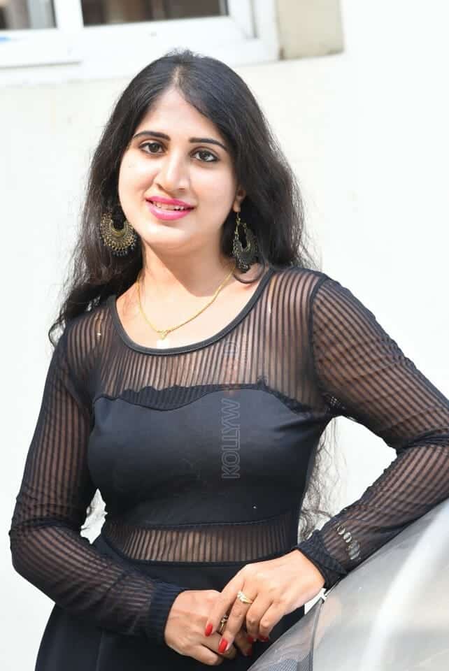 Tollywood Actress Vydoorya at Rudraksha Puram Movie Press Meet Photos 12