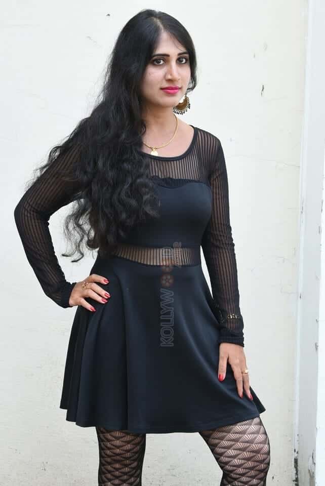 Tollywood Actress Vydoorya at Rudraksha Puram Movie Press Meet Photos 15