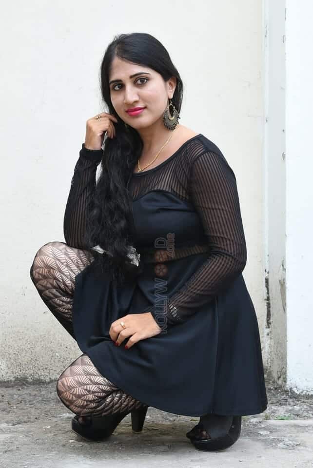 Tollywood Actress Vydoorya at Rudraksha Puram Movie Press Meet Photos 19