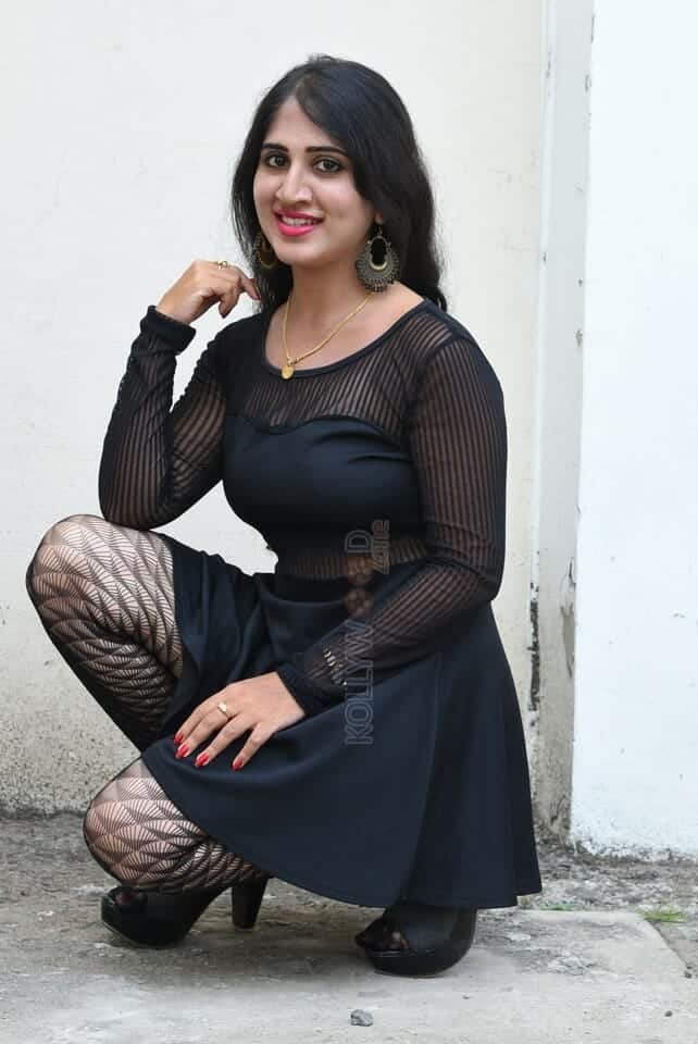 Tollywood Actress Vydoorya at Rudraksha Puram Movie Press Meet Photos 21