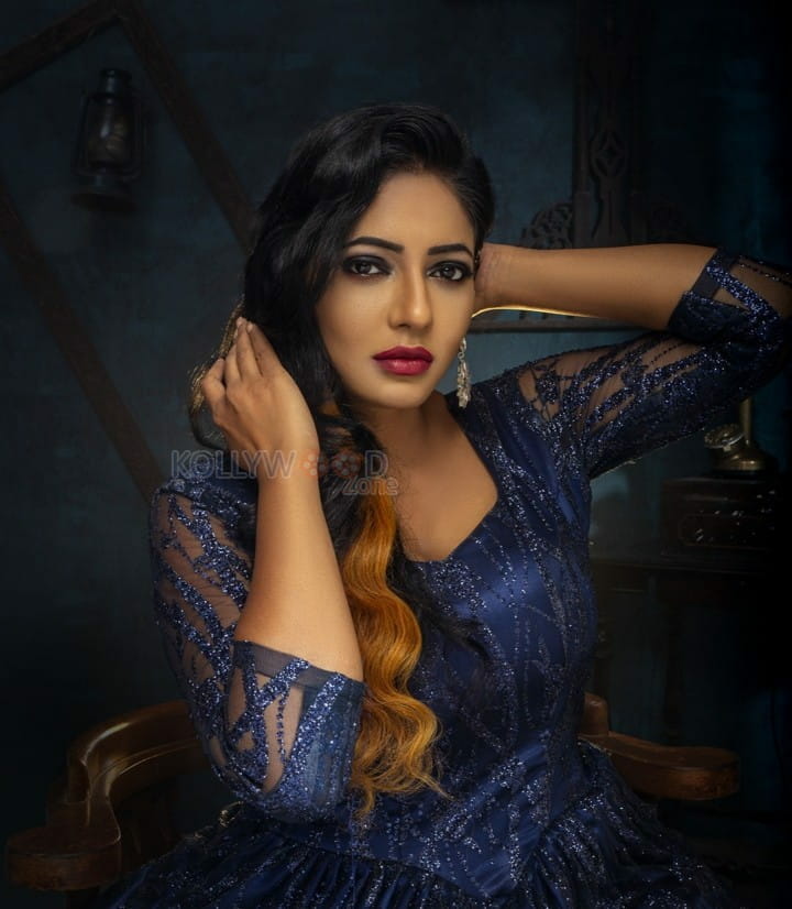 Actress Reshma Pasupuleti Photoshoot Pictures 03