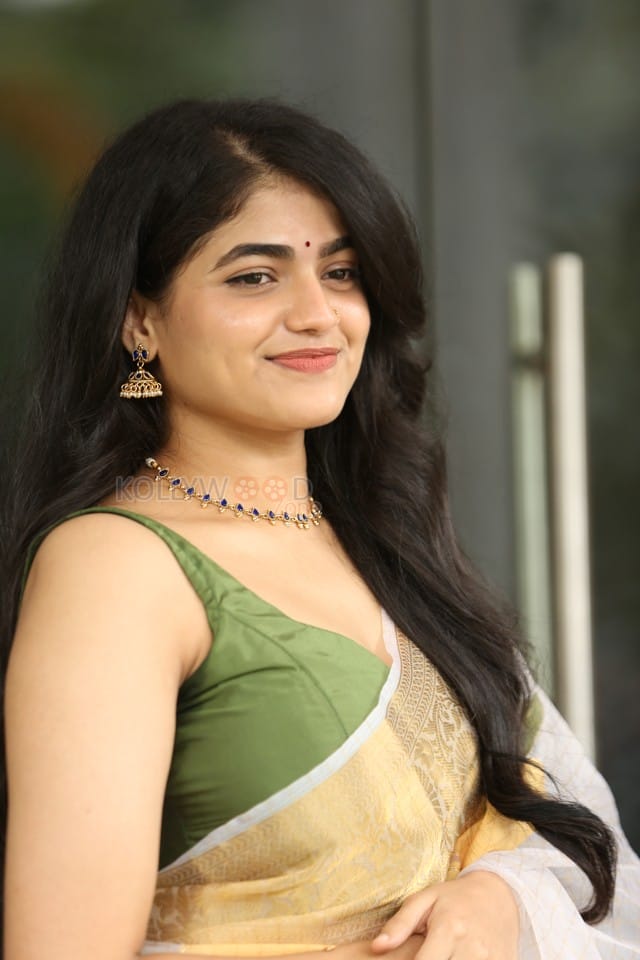 Actress Sangeerthana Vipin at Operation Raavan Trailer Launch Pictures 24