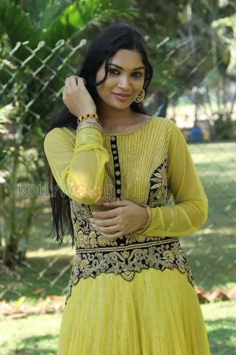 Actress Sri Priyanka Photoshoot Stills 14