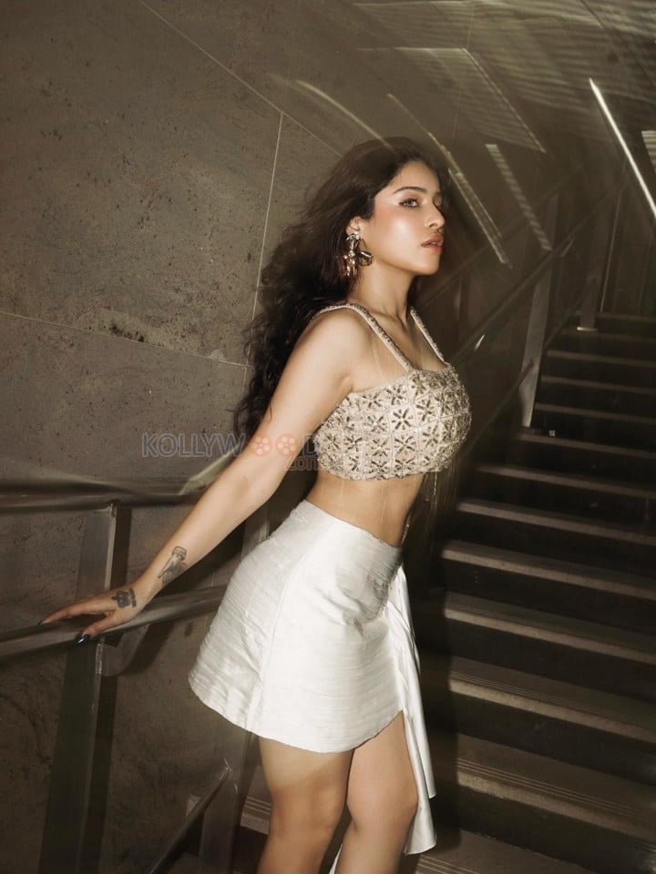 Glamorous Edin Rose in a Designer Printed Blouse with a White Mini Skirt Photos 03