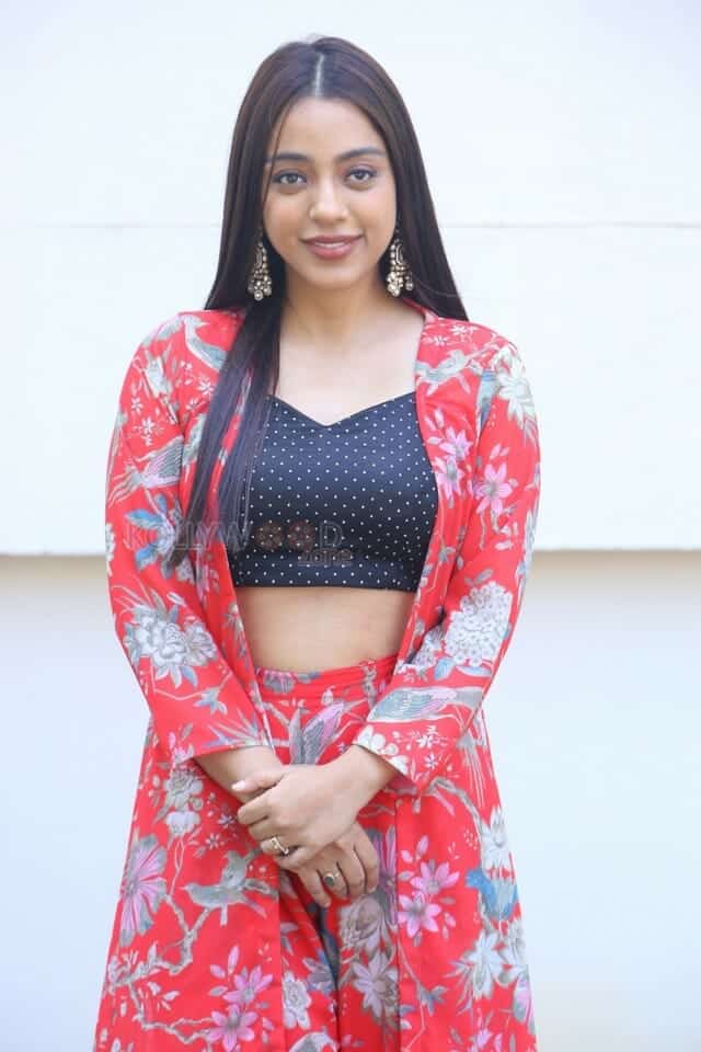 Heroine Deviyani Sharma at Saithan Trailer Launch Pictures 22
