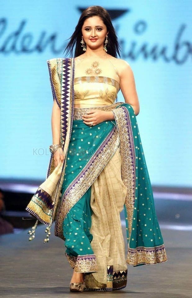 TV Actress Rashami Desai Photos 10