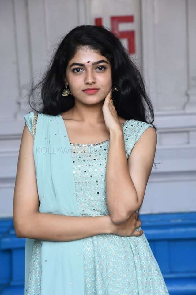 Telugu Actress Sangeerthana Vipin Latest Photos 11