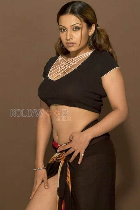 Actress Asha Saini Spicy Pictures 03