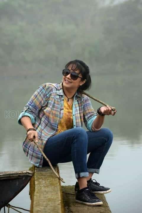 Actress Jyothika In Magalir Mattum Movie Still 01