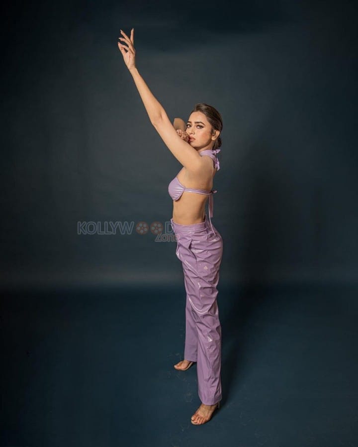 Hot Tejasswi Prakash in a Lilac Leather Bralette and Matching Pant Photos 05