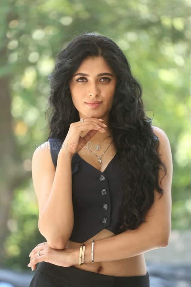 Actress Geethika Tiwary at Ahimsa Interview Photos 02