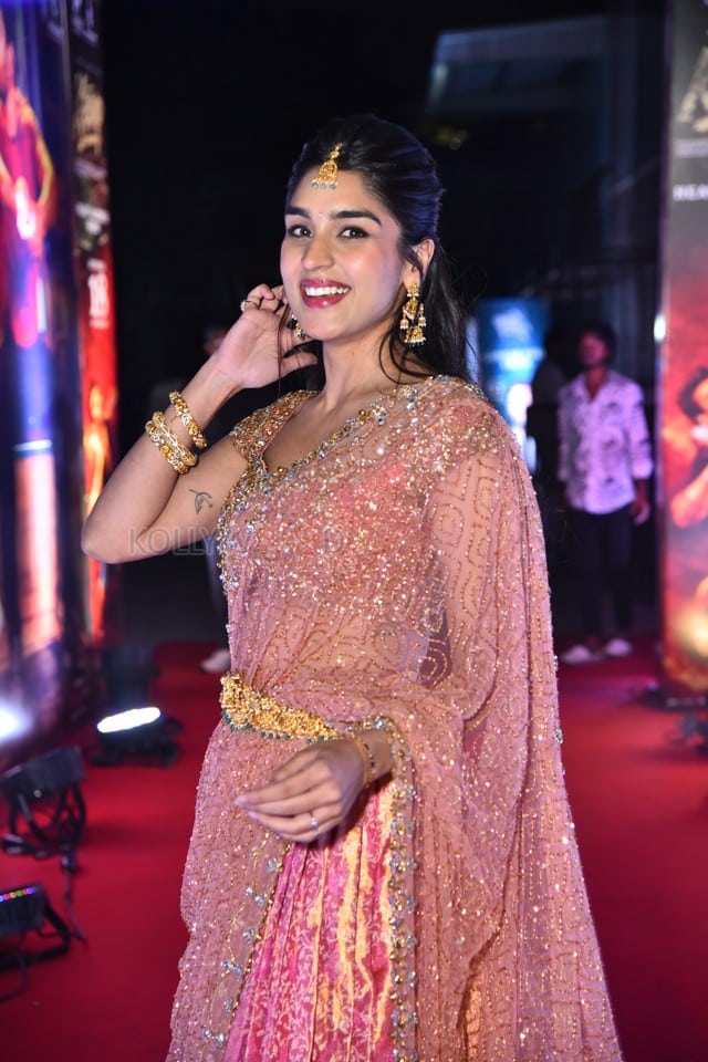 Heroine Yukti Thareja at K Ramp Movie Pre Release Event Pictures 15