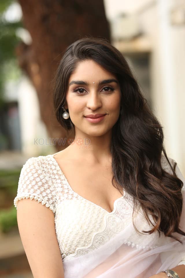 Heroine Yukti Thareja at K Ramp Movie Press Meet Photos 12