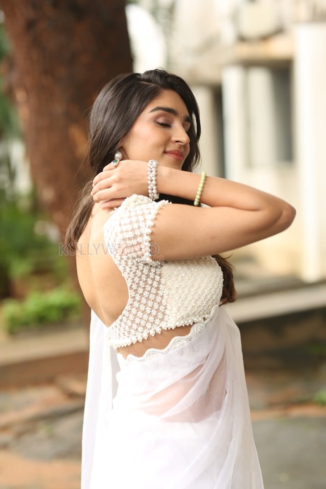 Heroine Yukti Thareja at K Ramp Movie Press Meet Photos 32
