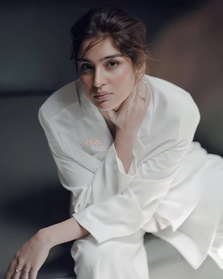King Jackie Queen Actress Yukti Thareja in a White Blazer and Pant Photos 02