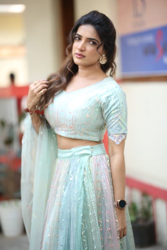 Actress Aayushi Patell at Kaliyugam Pattanamlo Interview Pictures 04