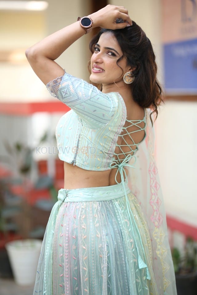Actress Aayushi Patell at Kaliyugam Pattanamlo Interview Pictures 12
