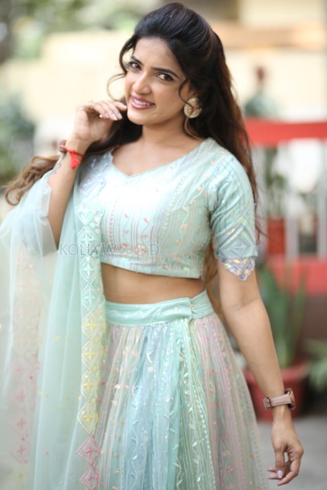 Actress Aayushi Patell at Kaliyugam Pattanamlo Interview Pictures 22