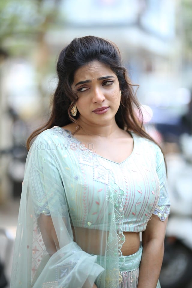 Actress Aayushi Patell at Kaliyugam Pattanamlo Interview Pictures 32