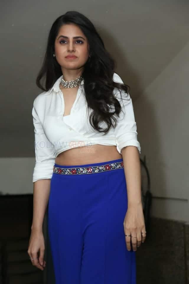 Actress Garima Kaushal at Manu Charitra Pre Release Event Photos 44