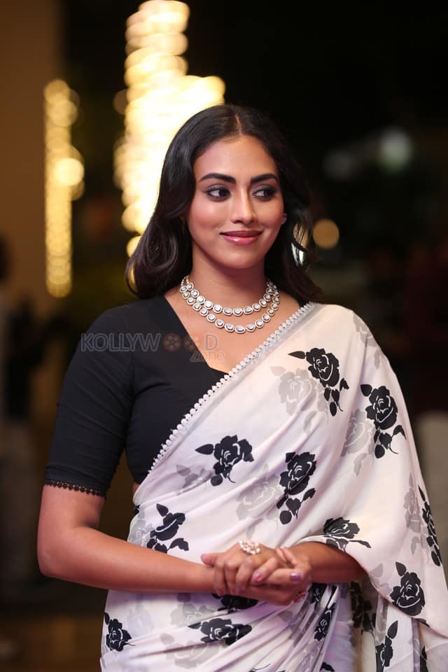 Actress Kamakshi Bhaskarla at 12A Railway Colony Pre release Event Pictures 16