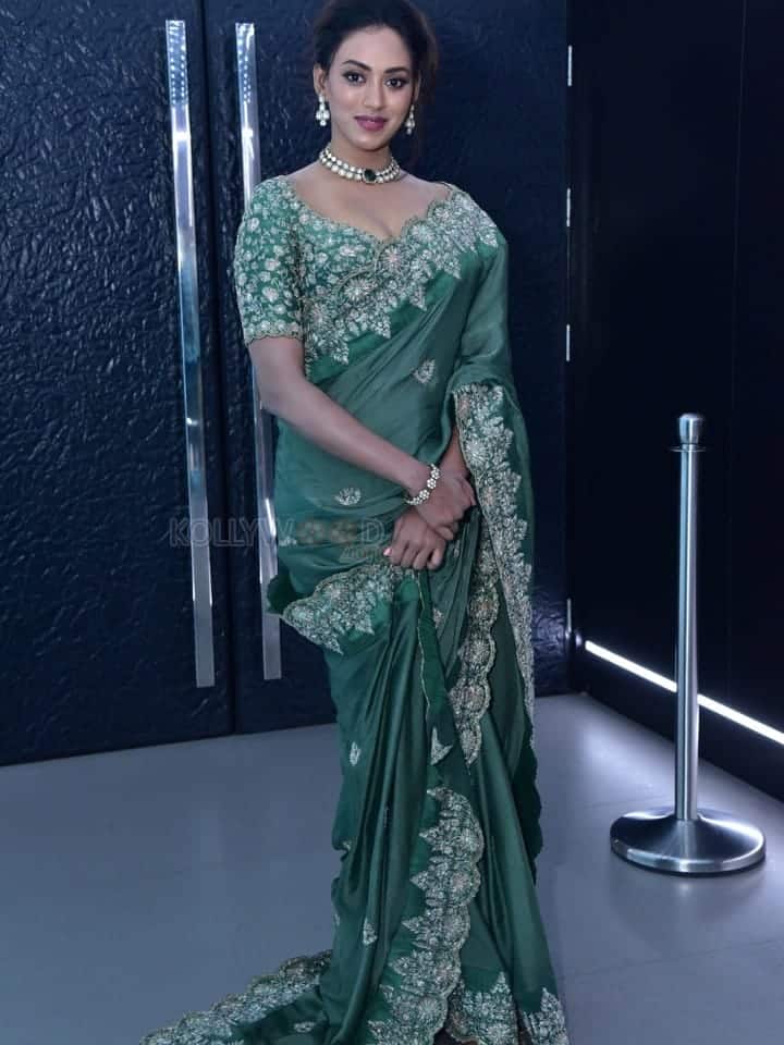 Actress Kamakshi Bhaskarla at Polimera 2 Movie Trailer Launch Photos 12