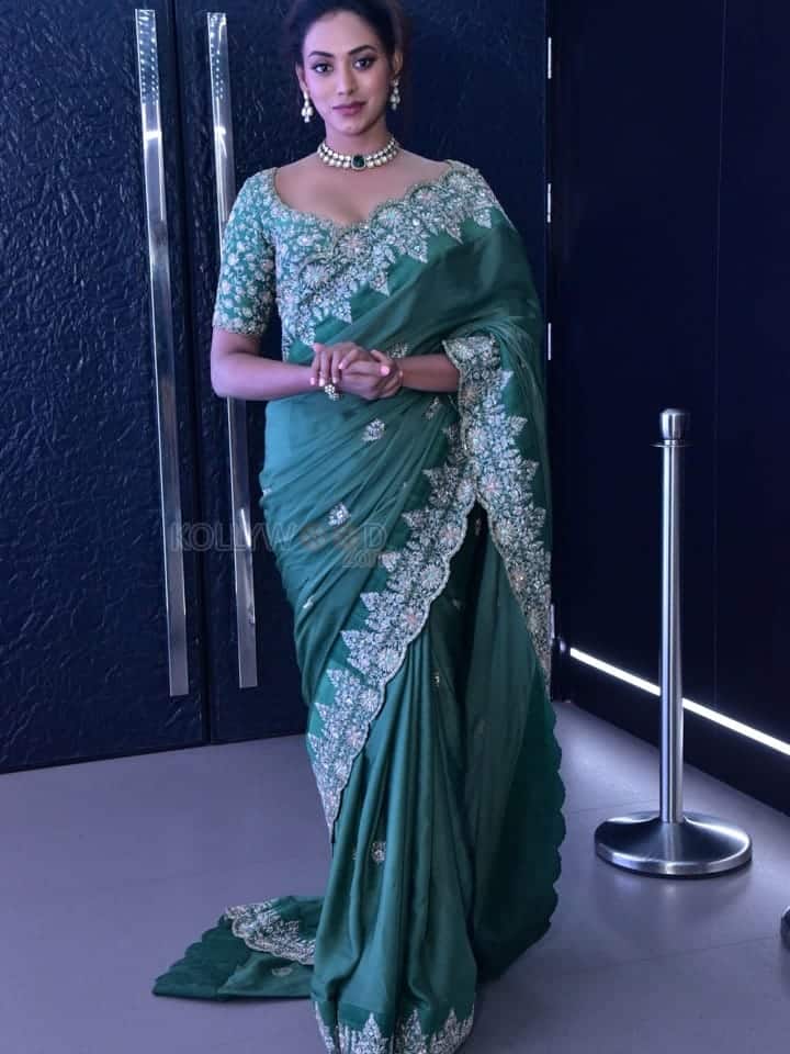 Actress Kamakshi Bhaskarla at Polimera 2 Movie Trailer Launch Photos 15
